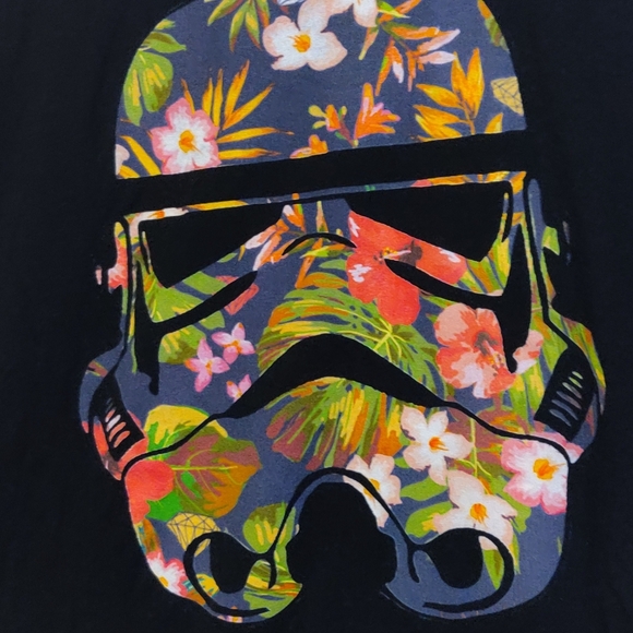 Disney Tropical Stormtrooper STAR WARS shirt 2XL NWOT  Black - Picture 2 of 6